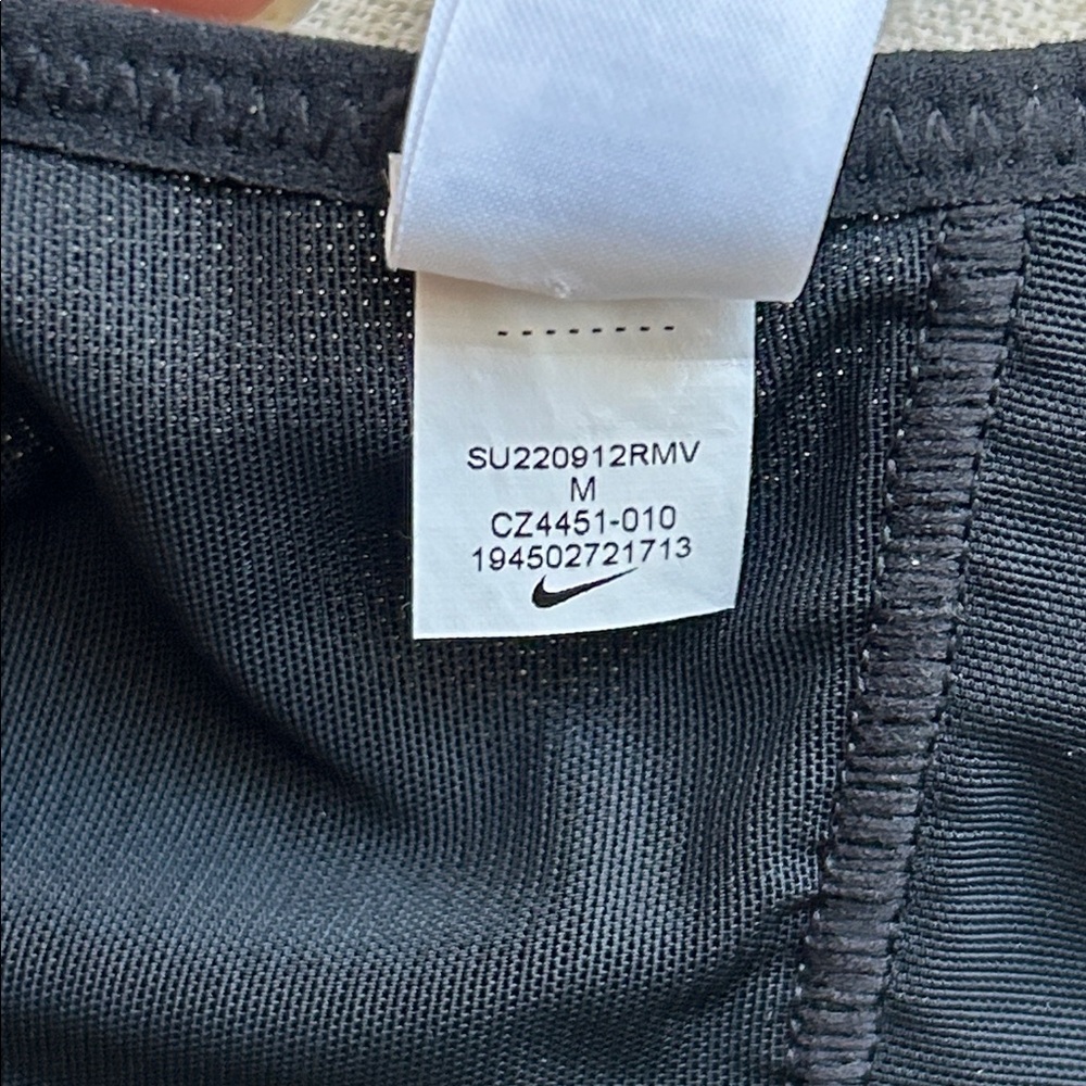 Nike Alpha Ultrabreathe High Impact Sports Bra (Front cut out) Medium Black - Picture 7 of 11